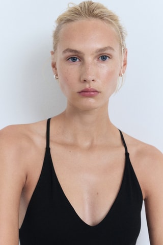 Robe midi décolletée dans le dos - Noir