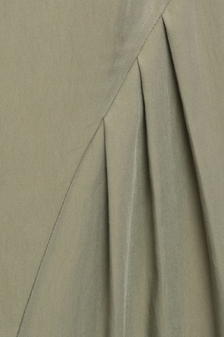 Robe col bateau à plis - Kaki