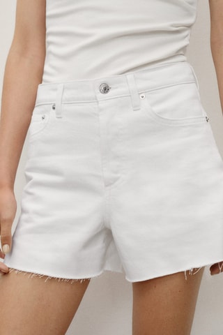 Short en jean bas effiloché - Blanc