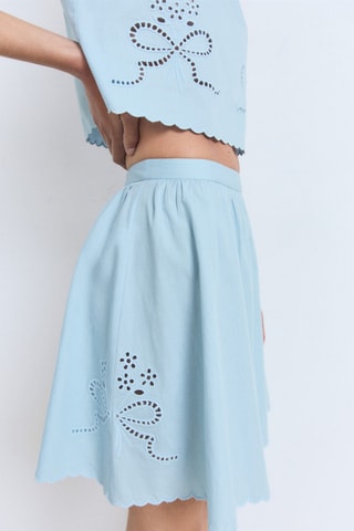 Jupe broderie base festonnée - Bleu Clair