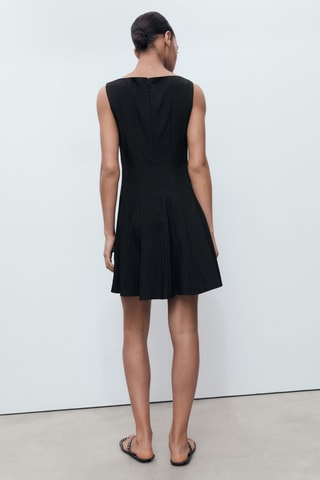Robe col bateau à plis plats - Noir
