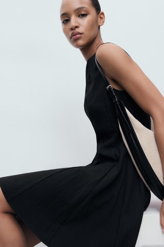 Robe col bateau à plis plats - Noir