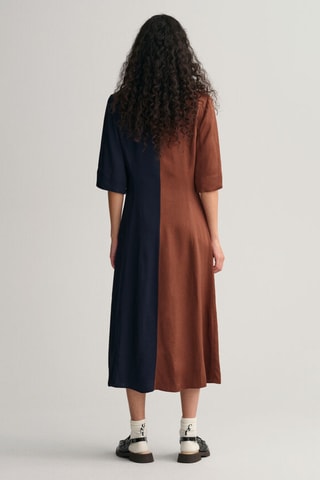 Vestido midi - Marrón y azul marino