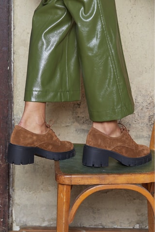 Derbies de nobuk de tacón Valentina - Camel