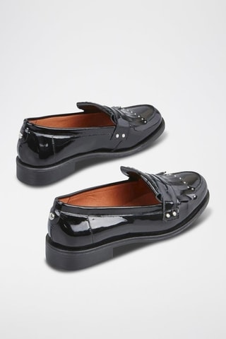 Mocasines de piel de charol Voni - Negro
