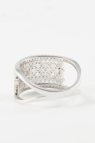 Bague 
Or blanc et diamants