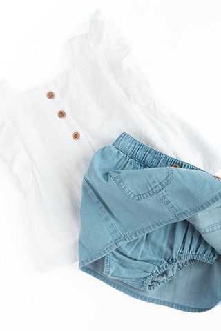 Blouse plumetis et jupe en jean - Blanc et bleu