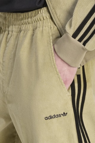 Pantalón regular fit de terciopelo - Caqui
