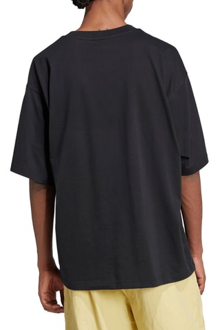 Camiseta Adilenium - Negro
