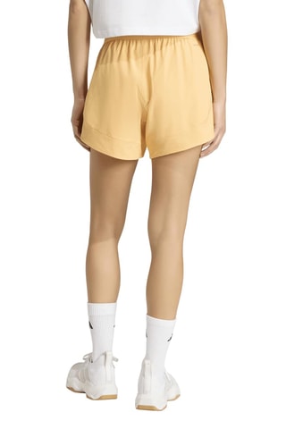 Short regular fit de entrenamiento Intensity - Salmón