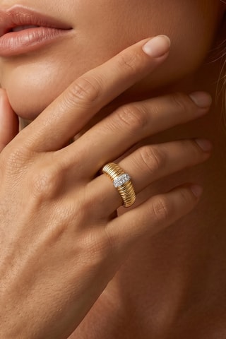 Anillo - Oro amarillo, oro blanco y diamantes