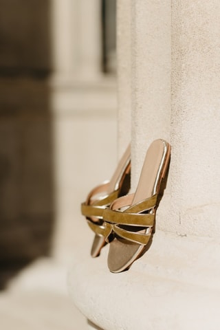 Mules em couro Myrtice - Dourado