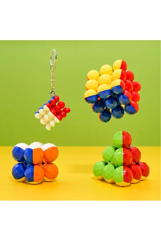 Rompicapo Astro Cubes - 4 pezzi - Dai 6 anni - Modello casuale