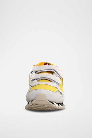 Sneakers in pelle scamosciata - Bianco, giallo e grigio