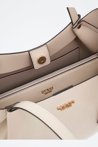 Sac porté épaule et pochette Amorette - Taupe - Guess