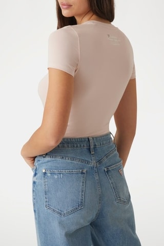 T-shirt - Nude - Guess
