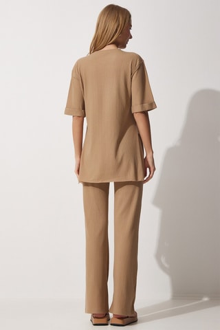 T-shirt e pantaloni wide legs - Marrone