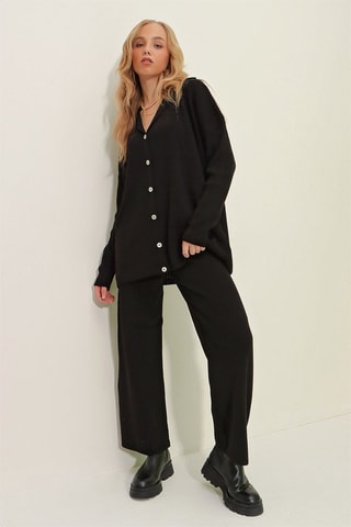 Cardigan e pantaloni