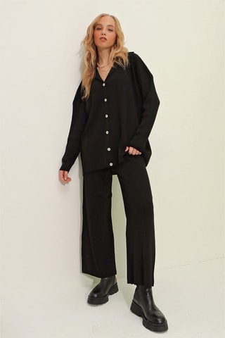 Cardigan e pantaloni