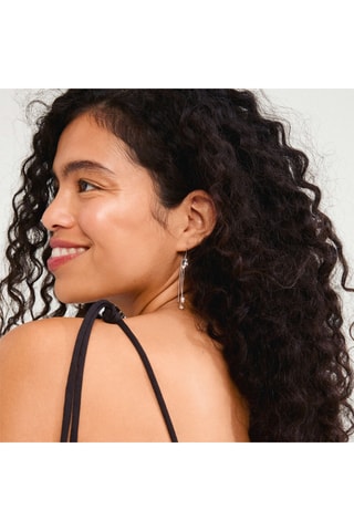 Brincos assimétricos Breeze - Banhado prata e pérolas de cultura de água doce
