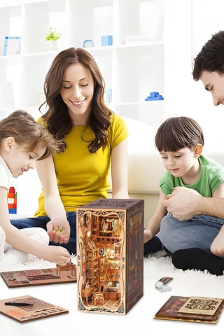 Puzzle 3D book nook in legno La Garde-robe de la Duchesse - 241 pezzi - Da 14 anni