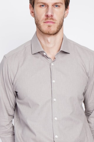 Camisa slim fit de lino - Marrón