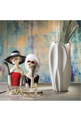 Estatua Dolls - 14,5 x 27,5 x 13 cm - Blanco y negro