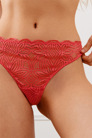 Tanga in pizzo - Corallo