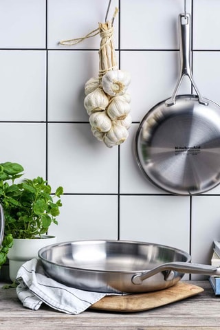 2 poêles en acier inoxydable - 20 et 28 cm - KitchenAid