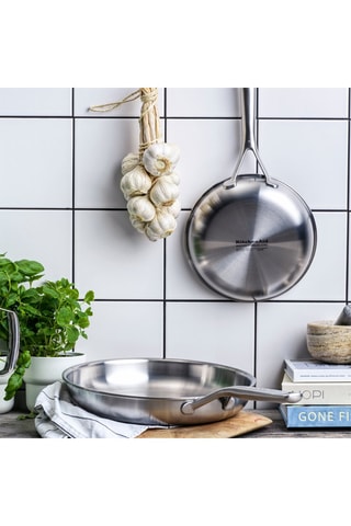 2 poêles en acier inoxydable - 20 et 28 cm - KitchenAid