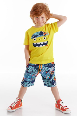 Camiseta y bermudas - Amarillo y azul marino