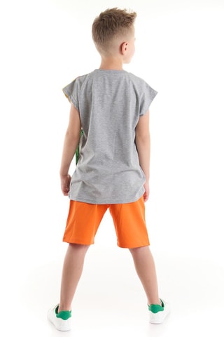 Camiseta y short - Naranja
