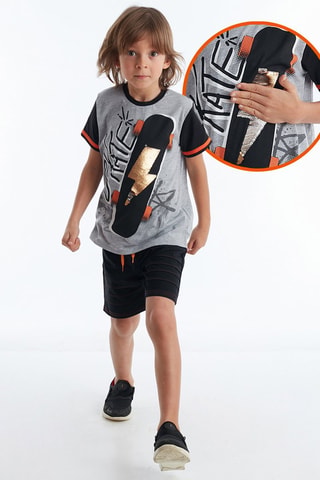 Camiseta y bermudas - Negro y gris