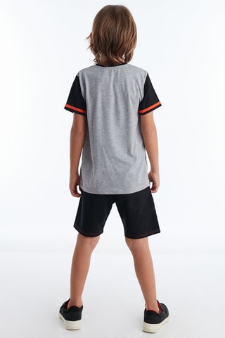 Camiseta y bermudas - Negro y gris