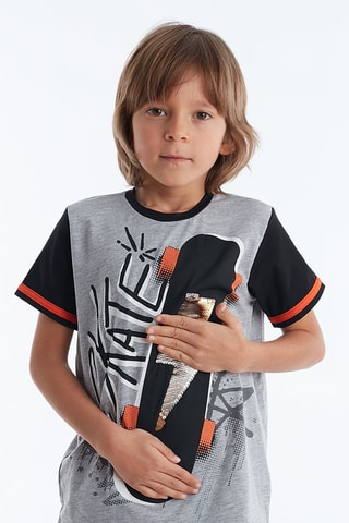 Camiseta y bermudas - Negro y gris