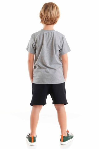 Camiseta y short - Gris y negro