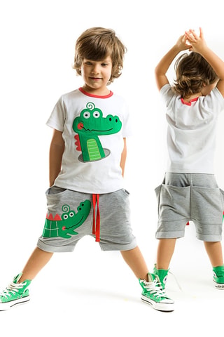 Camiseta y bermudas - Verde