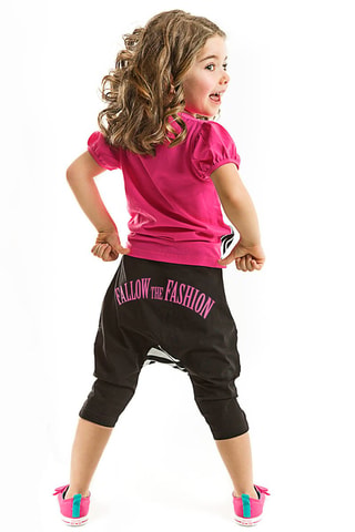 Camiseta y sarouel - Negro y rosa