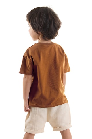 Camiseta y short - Marrón