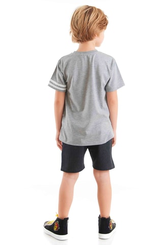 Camiseta y short - Gris y negro