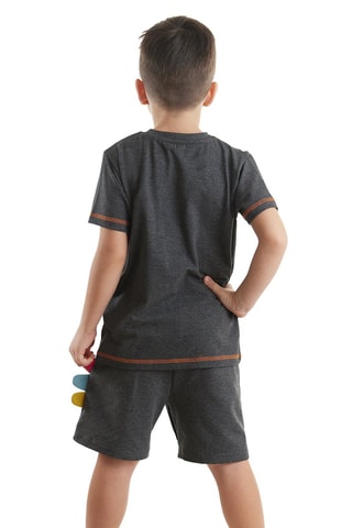 Camiseta y short - Gris