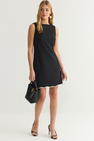 Vestido direito - Preto - Preto