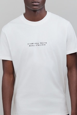 T-shirtin cotone bio Il Est Cinq Heures, Paris s'éveille Jacques Dutronc 1968 Editions Musicales Alpha - Bianco e nero