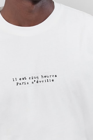 T-shirtin cotone bio Il Est Cinq Heures, Paris s'éveille Jacques Dutronc 1968 Editions Musicales Alpha - Bianco e nero