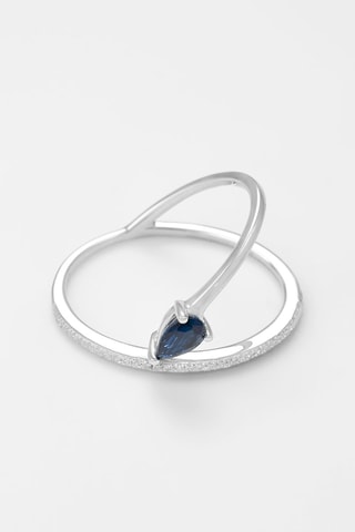 Anillo Syrna - Oro blanco, diamantes y zafiro