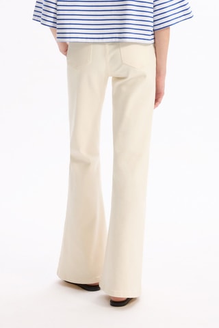 Pantalón flare de tiro alto - Crudo