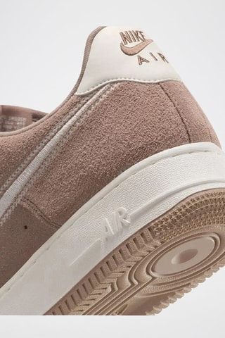 Nike Air Force 1 '07 LV8 in pelle scamosciata - Marrone