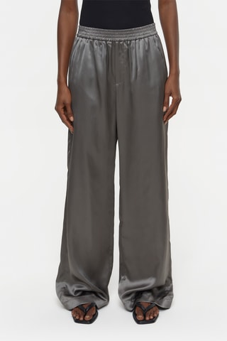 Pantalón straight. - Gris