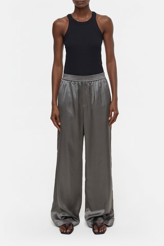 Pantalón straight. - Gris