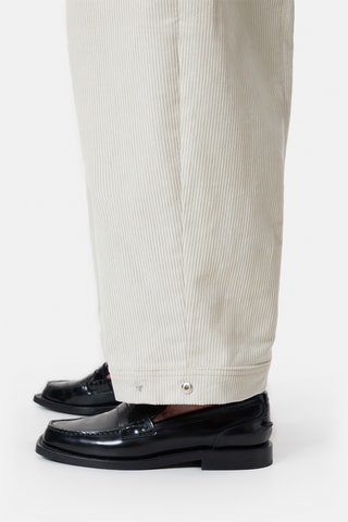Pantalón tapered de pana - Beige